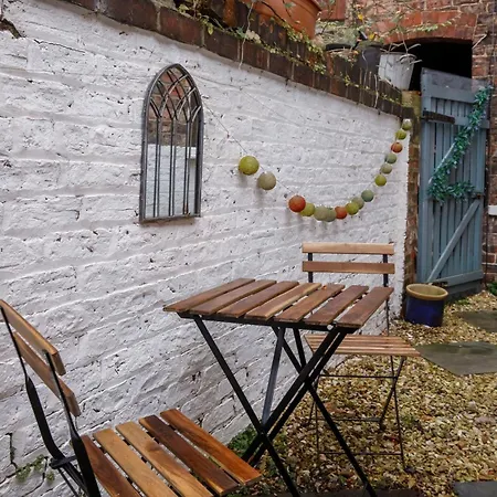 The Colenso - Stunning Period With Free Parking